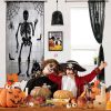 Halloweeni bejárati ajtó, ablak függöny dekoráció csontvázas 102 x 213 cm